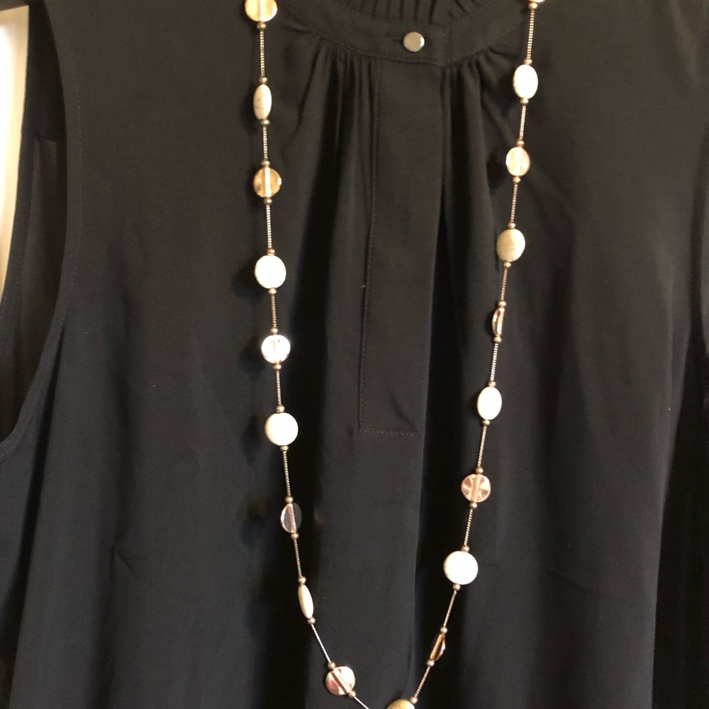 Long Beaded Necklace in White and Gold